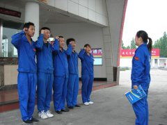 中国石油加油站工作服，蓝色工作服定制的情怀